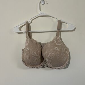 Victoria's Secret Body by Victoria Lined Demi Bra Lace Cheetah 36DDD Underwire